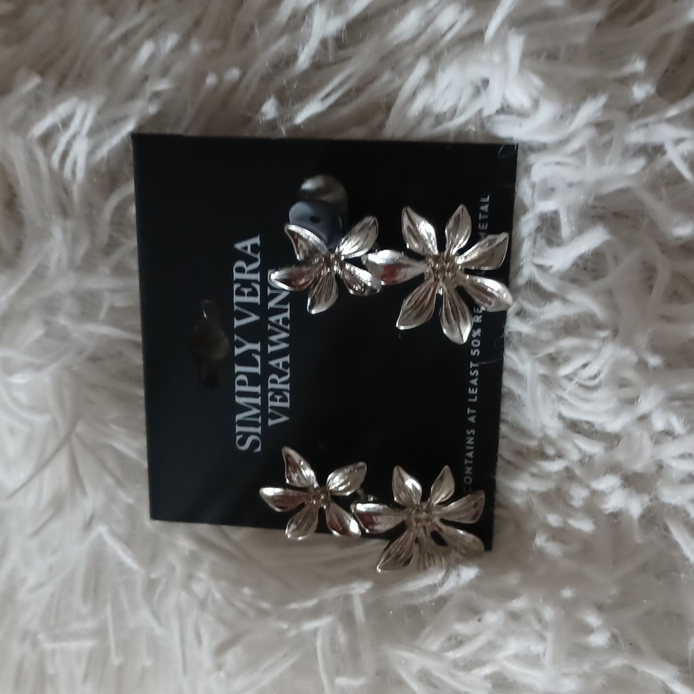 Silver Flower drop earrings